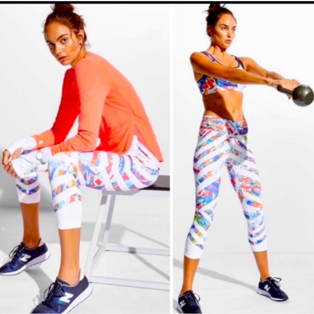 - Athleta L Kaleidoscope Sonar Capri EEUC!